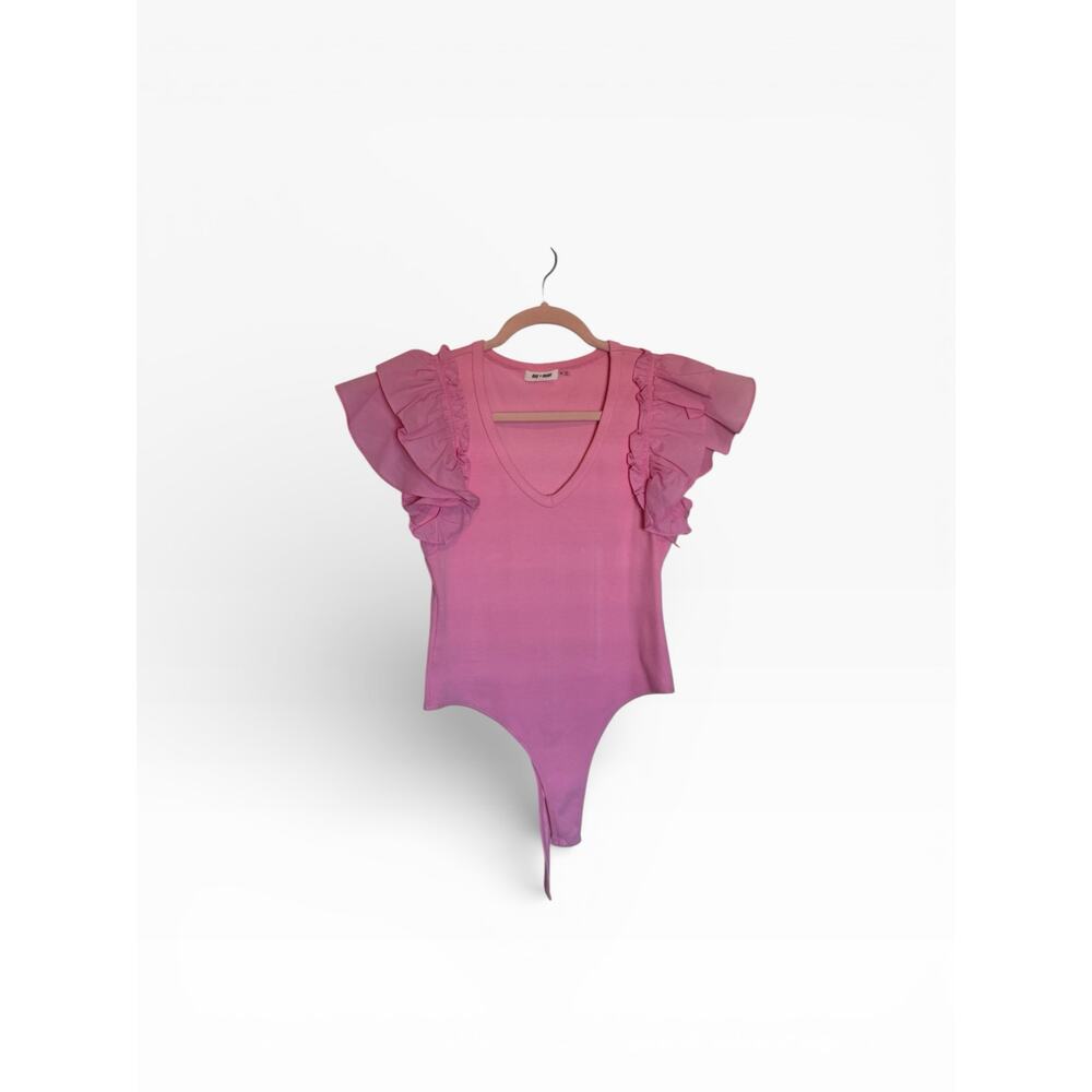 Day+Moon Women's Medium Solid Pink Short Sleeve Ruffle V-Neck Bodysuit - Picture 5 of 8